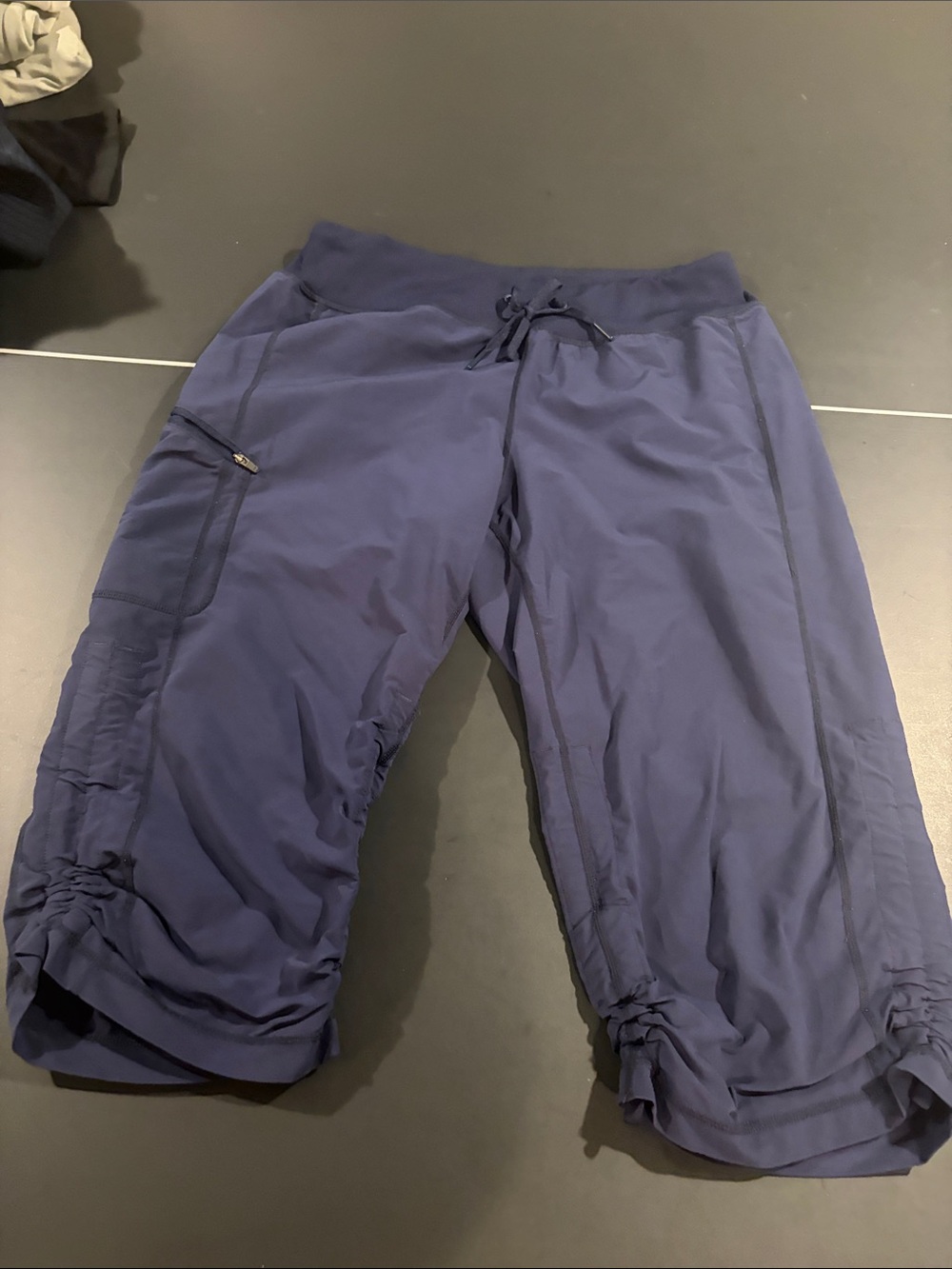 Zella cropped navy pants